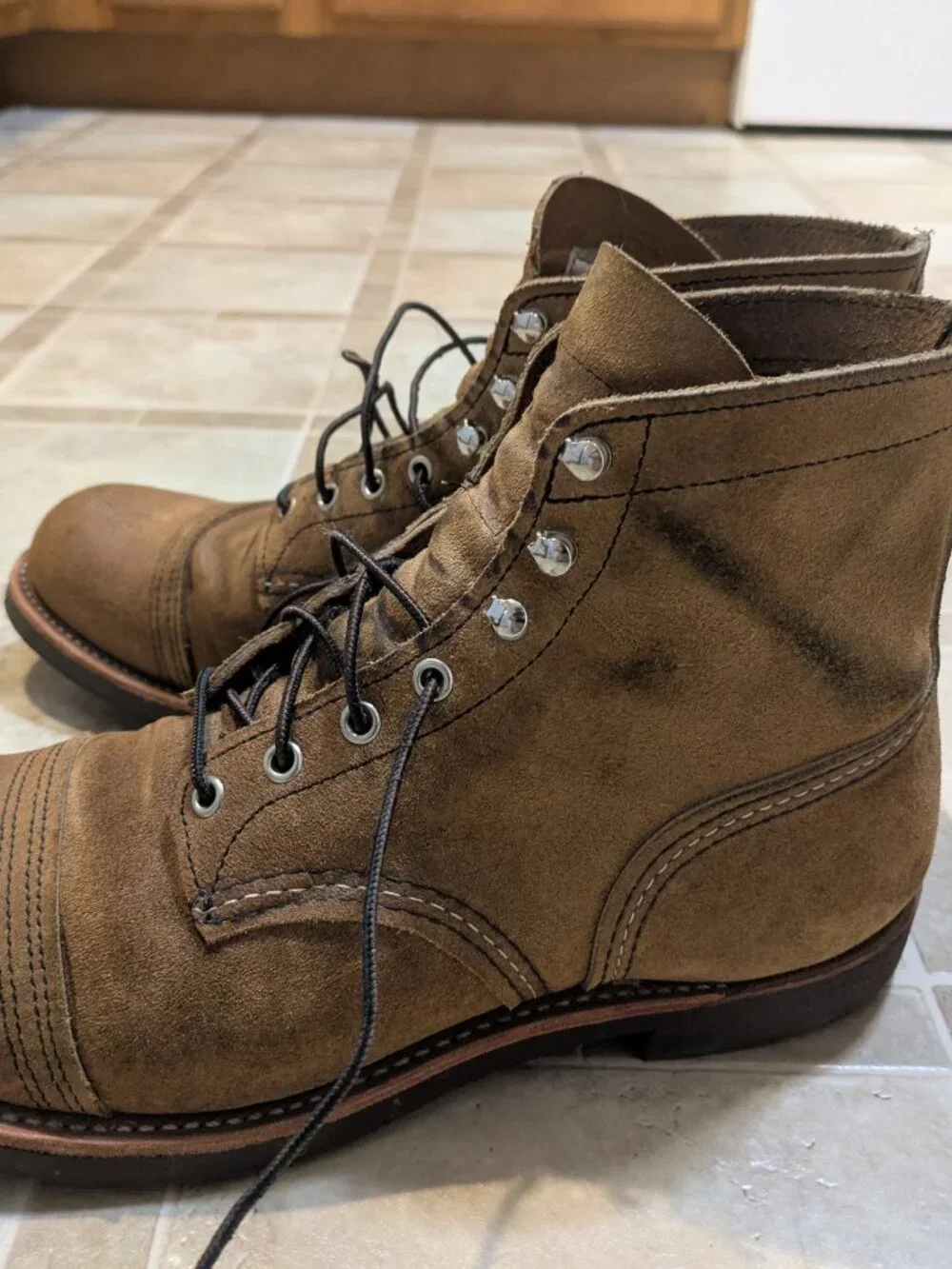 Red Wing Boots 8083 Iron Ranger Size 10.5